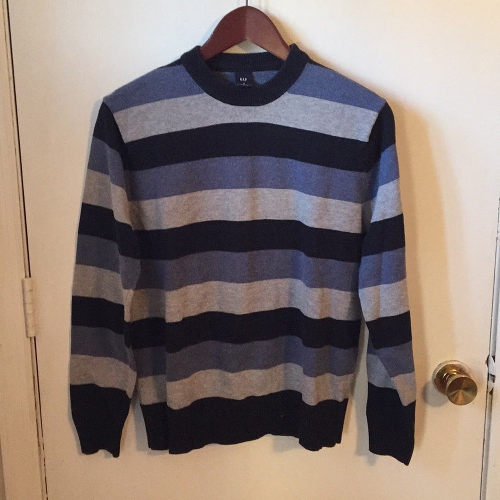 Men’s Gap Sweater